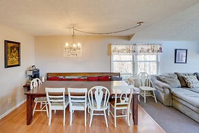 Hike & Picnic at Group Getaway in Rosedale!