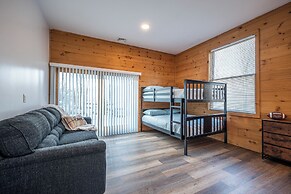 Home w/ Hot Tub, Pickleball & Disc Golf