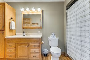 Home w/ Hot Tub, Pickleball & Disc Golf