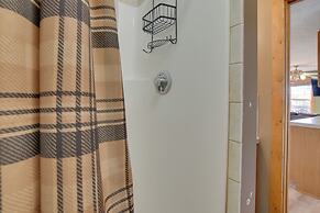 Walk to Lake: Lampe Cabin w/ Fireplace & Deck!