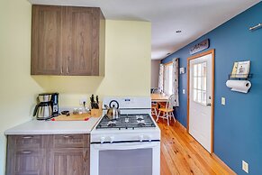 Shared Pond & Trails: Rosedale Cottage!