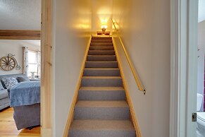 Shared Pond & Trails: Rosedale Cottage!