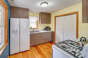 Shared Pond & Trails: Rosedale Cottage!