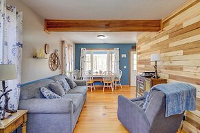 Shared Pond & Trails: Rosedale Cottage!