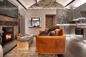 Mead Cottage in Lindale