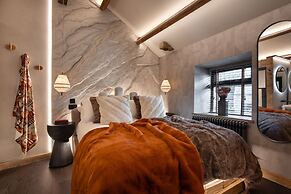 Mead Cottage in Lindale