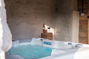 Mead Cottage in Lindale