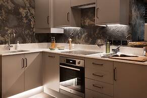 Mead Cottage in Lindale