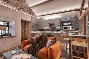 Mead Cottage in Lindale