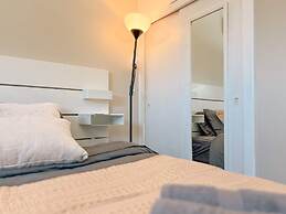 Modern Retreat With Spacious Yard Cozy Interiors