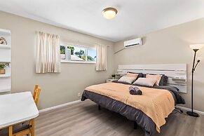 Modern Retreat With Spacious Yard Cozy Interiors