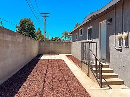 Modern Retreat With Spacious Yard Cozy Interiors