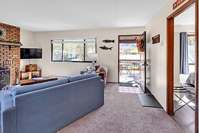 Cozy Cabin Retreat With Scenic Views 2 Bedroom Cabin