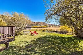 Cozy Cabin Retreat With Scenic Views 2 Bedroom Cabin