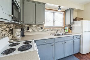 Cozy Cabin Retreat With Scenic Views 2 Bedroom Cabin