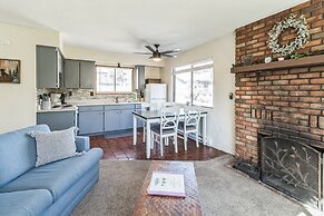 Cozy Cabin Retreat With Scenic Views 2 Bedroom Cabin