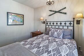 Cozy Cabin Retreat With Scenic Views 2 Bedroom Cabin