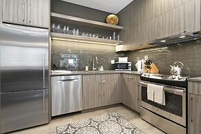 4192 Spruce Way 1 Bedroom Condo