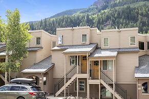 4192 Spruce Way 1 Bedroom Condo