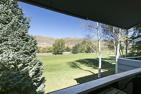 749 Deer Blvd 3 Bedroom Condo