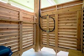 #just Beachy 3 Bedroom Home