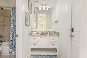 #just Beachy 3 Bedroom Home