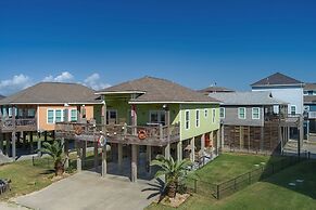 #just Beachy 3 Bedroom Home