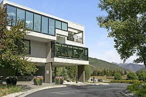 Simba Run 1525 2 Bedroom Condo