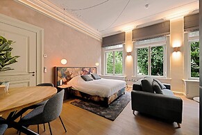 Novallure Nassau Residence