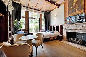 Novallure Nassau Residence