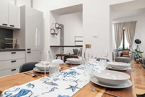 Apartment del Bello