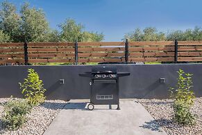 Kozakos Villa 2 With Private Swimming Pool