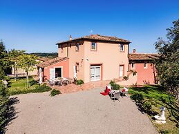 Peccioli Villa With Pool Ac And Privacy