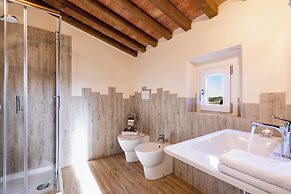 Peccioli Villa With Pool Ac And Privacy