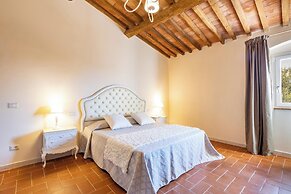 Peccioli Villa With Pool Ac And Privacy