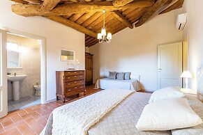 Peccioli Villa With Pool Ac And Privacy