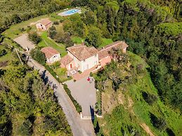 Peccioli Villa With Pool Ac And Privacy