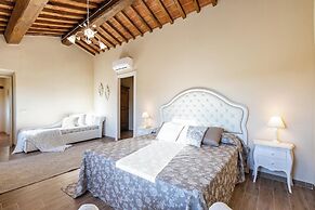 Peccioli Villa With Pool Ac And Privacy