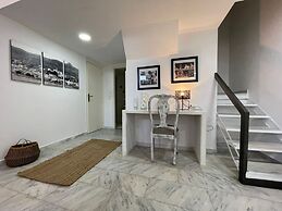Stella's Loft In Center Of Tinos