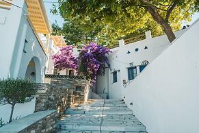 Noe Rooms In Center Of Tinos