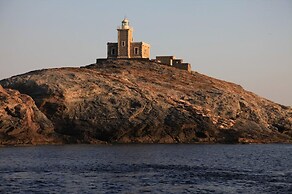 Noe Rooms In Center Of Tinos