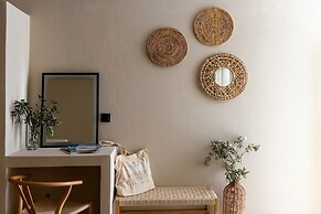 Noe Rooms In Center Of Tinos