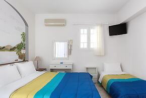 Noe Rooms In Center Of Tinos