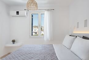 Noe Rooms In Center Of Tinos
