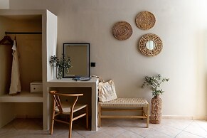 Noe Rooms In Center Of Tinos