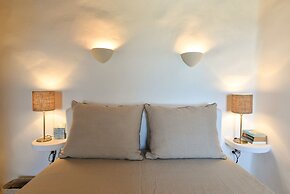 Sea-aura House in Tinos