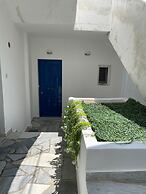 Zen Beach House in Tinos 2