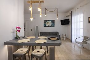 Zen Beach House in Tinos 2