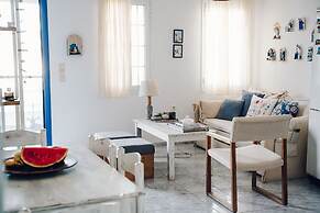 Menmar House in Tinos