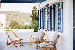 Menmar House in Tinos